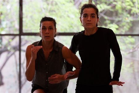 Βlack Swans: μια αιφνίδια μπαλετική αποδόμηση από την ομάδα Almalibre.co (Ναταλία Κουτσούγερα)