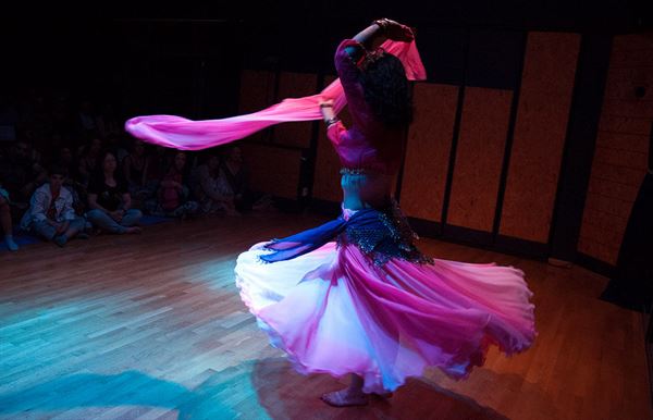 mathima anatolitikou xorou irene marantei