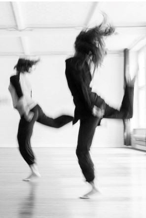 alizioti mathima sygxronou xorou