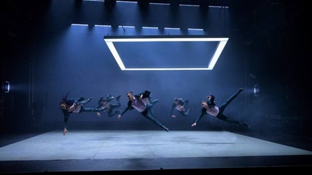 Το Sadler's Wells του Λονδίνου προβάλλει δωρεάν παραστάσεις