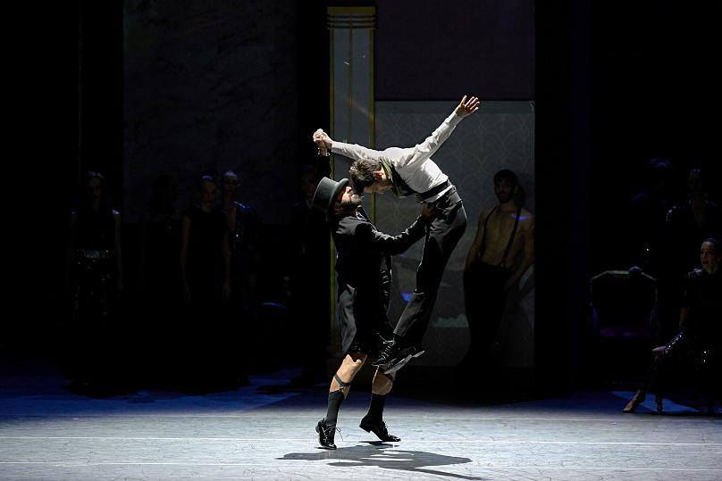 xoros me tin skia mou cyprus