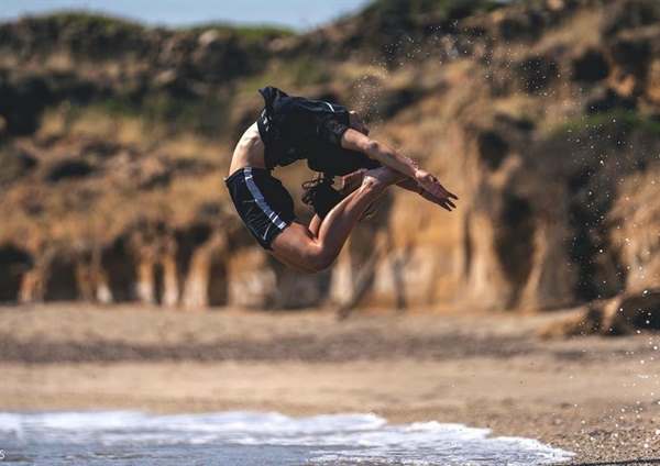 kelesma sygxronos xoros kai paradosi