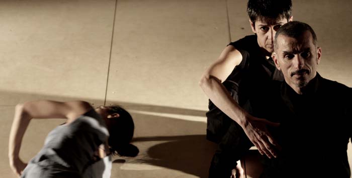 Συνέντευξη του Αντώνη Κουτρουμπή στη Μαρία Κρύου (athinorama.gr) Συνέντευξη του Αντώνη Κουτρουμπή