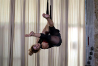 Εναέρια ενδυνάμωση σε πανιά / στεφάνι / κούνια με την Γαλήνη  Μπενετάτου